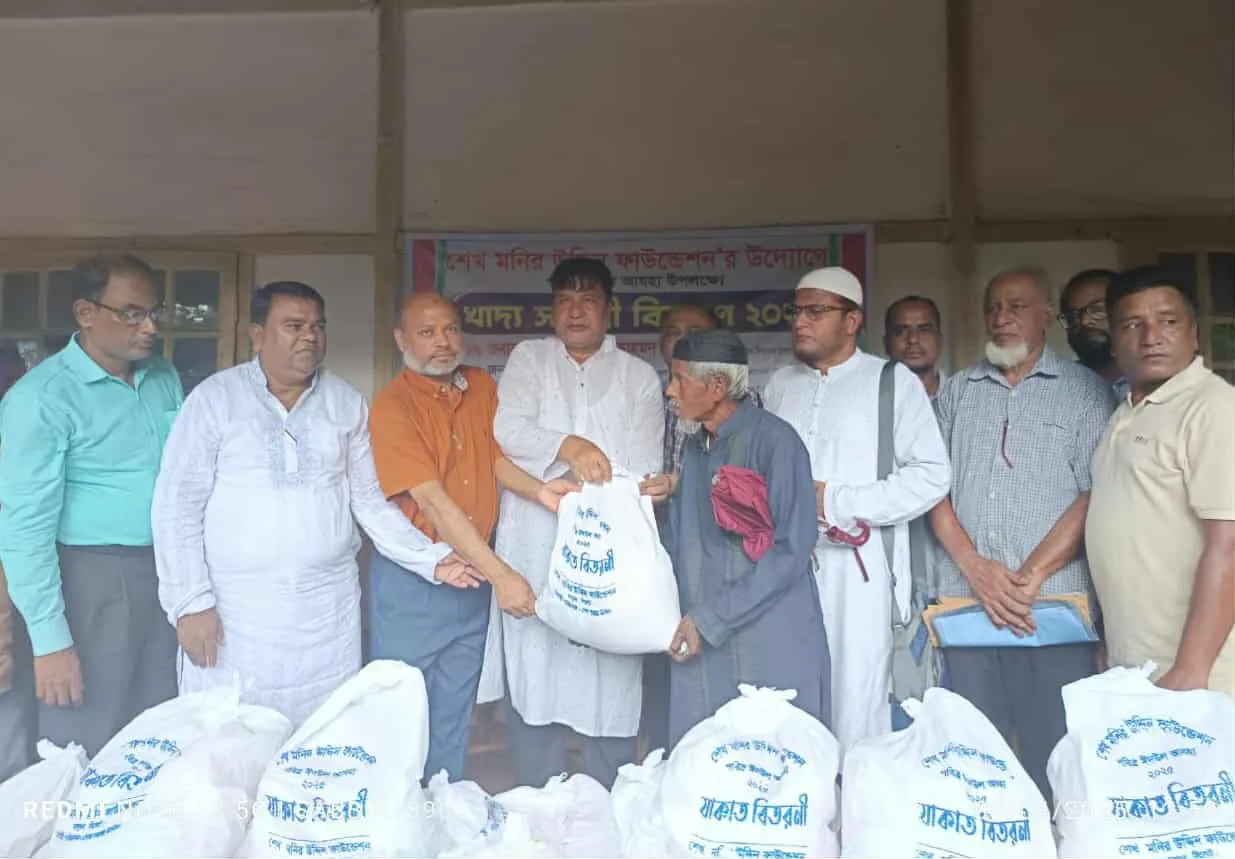 সিলেটের বিশ্বনাথে সুবিধাবঞ্চিত মানুষের মধ্যে খাদ্যসামগ্রী বিতরণ